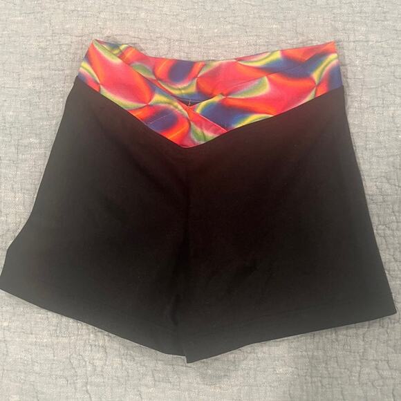 Girls Size M (8/10) Stretch Shorts - Picture 1 of 3